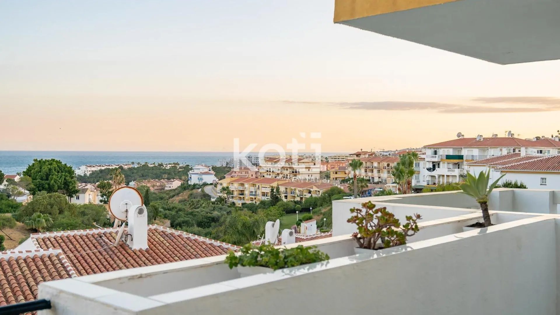 Koti Rentals - Lovely Loft Swim Pool Sea Views Mijas Apartment